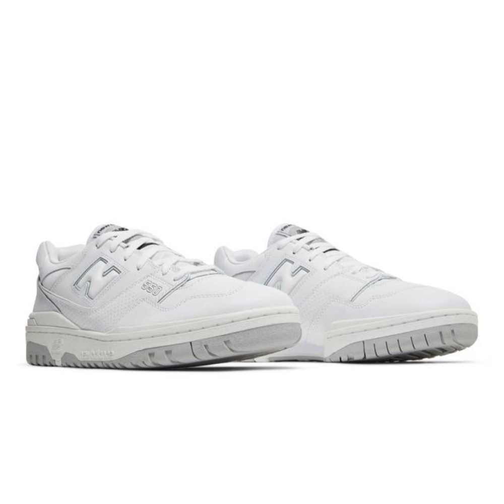 White New Balance 550 10W/8.5M
